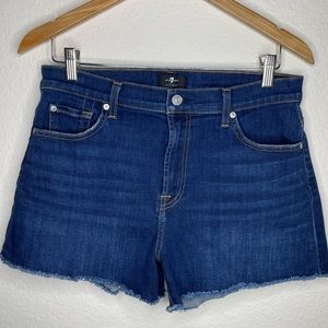 7 For All Mankind Women’s Denim Jean Shorts Dark Wash Raw Hem Stretch Size 31